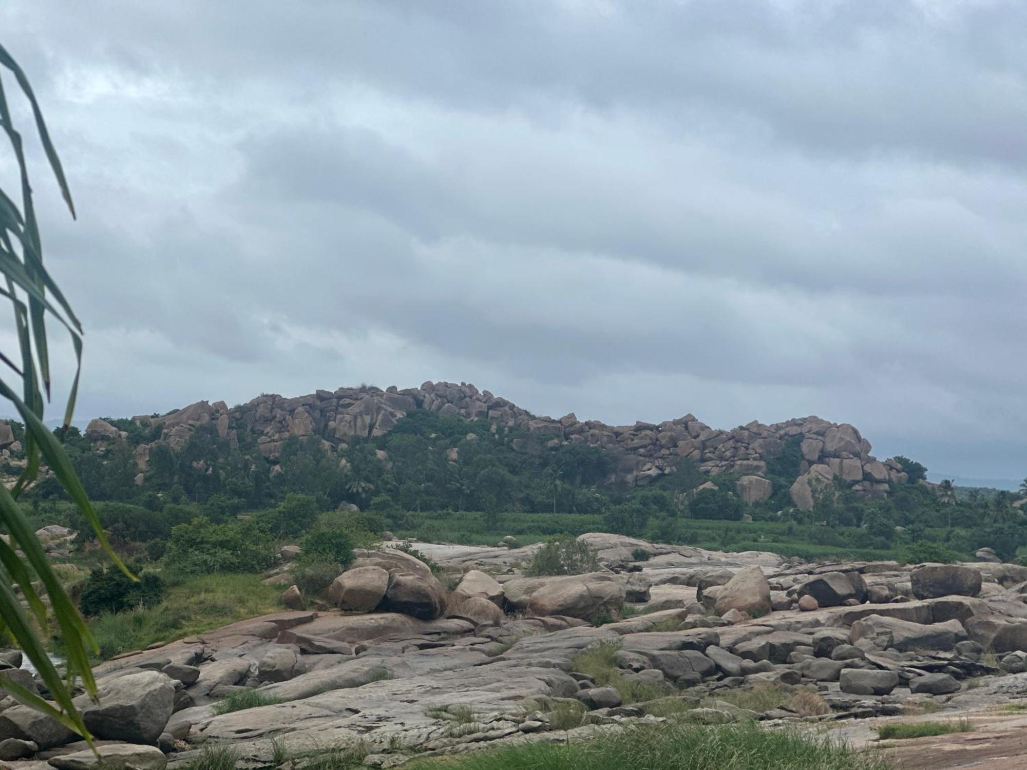 Leo Wooden Resorts Hampi Eksteriør bilde