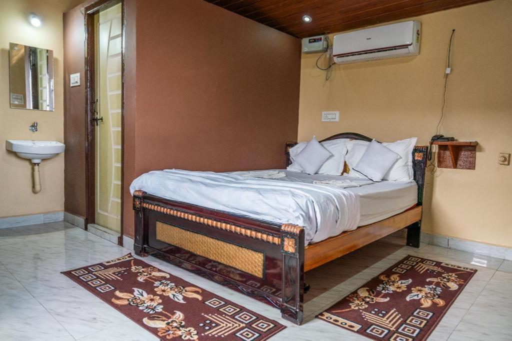Leo Wooden Resorts Hampi Eksteriør bilde